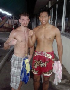 Ognjen and his opponent Singdet Sor Khamsing post-fight